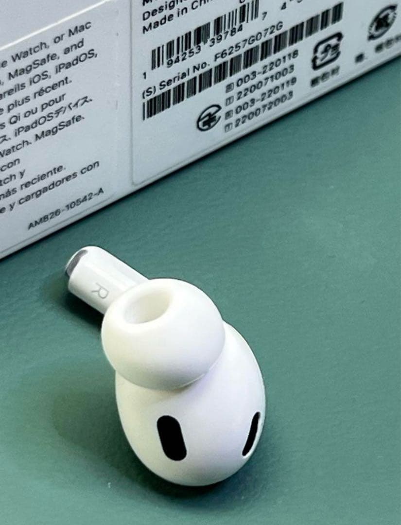 AirPods pro第2世代イヤホン右耳のみ A2698正規品動作品音質良好