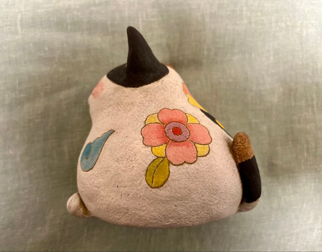 作家もの　三毛猫の置物　鈴入り　焼き物　招き猫 ねこ展　笠間　ハンドメイド