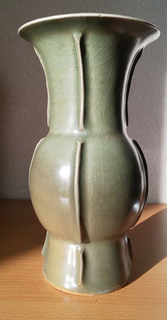 青磁中国美術 宋龍泉窯粉 梅子青出青磁品種 尊式 花瓶