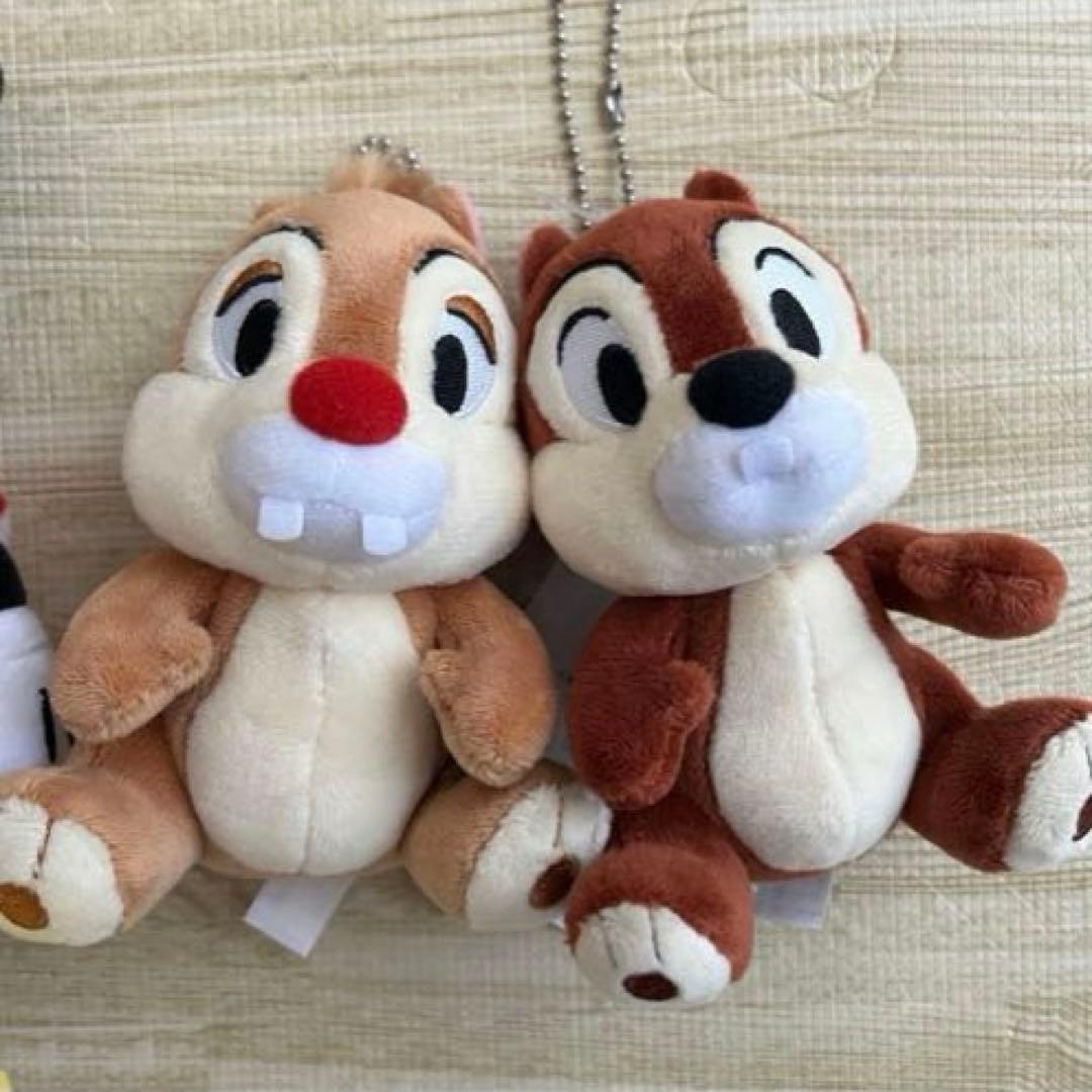 【新品】ディズニーリゾート ミッキー ミニー チップ＆デール ぬいぐるみバッジ