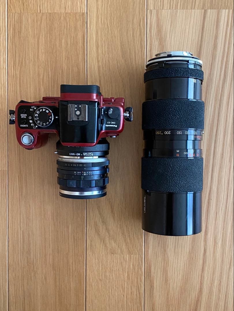 パナソニック　Lumix G 1赤+ ミノルタ　50㍉　70-210㍉　動作品