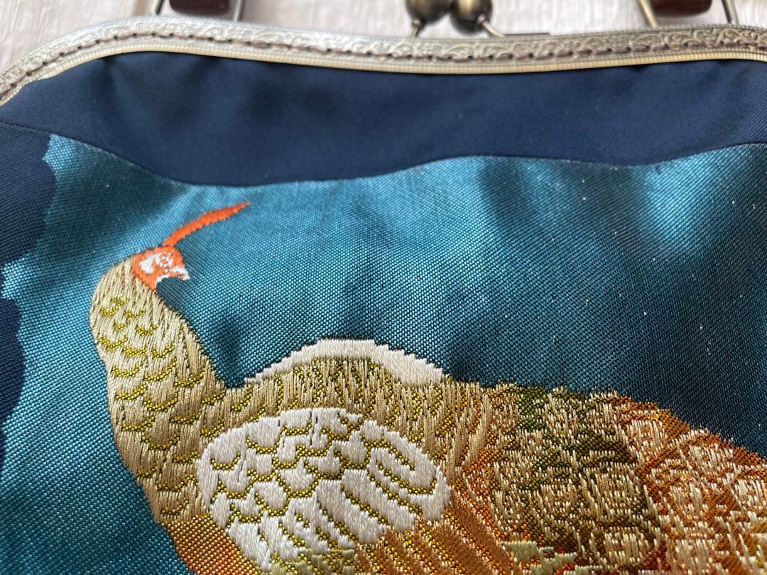古布リメイクがま口バッグ　名古屋帯地　孔雀　刺繍