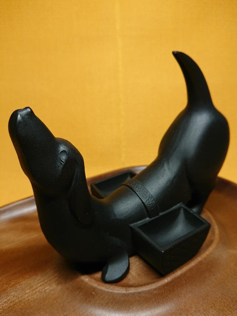 いぬ　犬　金属　オブジェ　置物　インテリア　工芸品　美術品　A3235