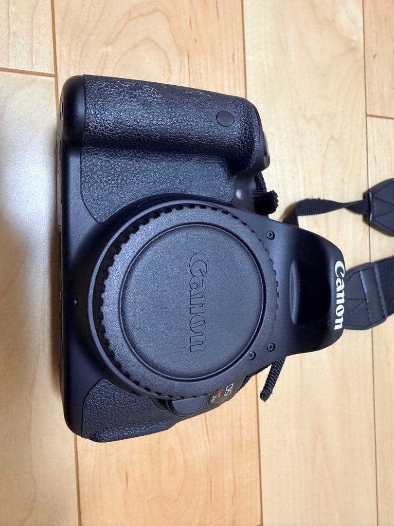 【最終価格】Canon キヤノン　ダブルズームキット　EOS Kiss6i