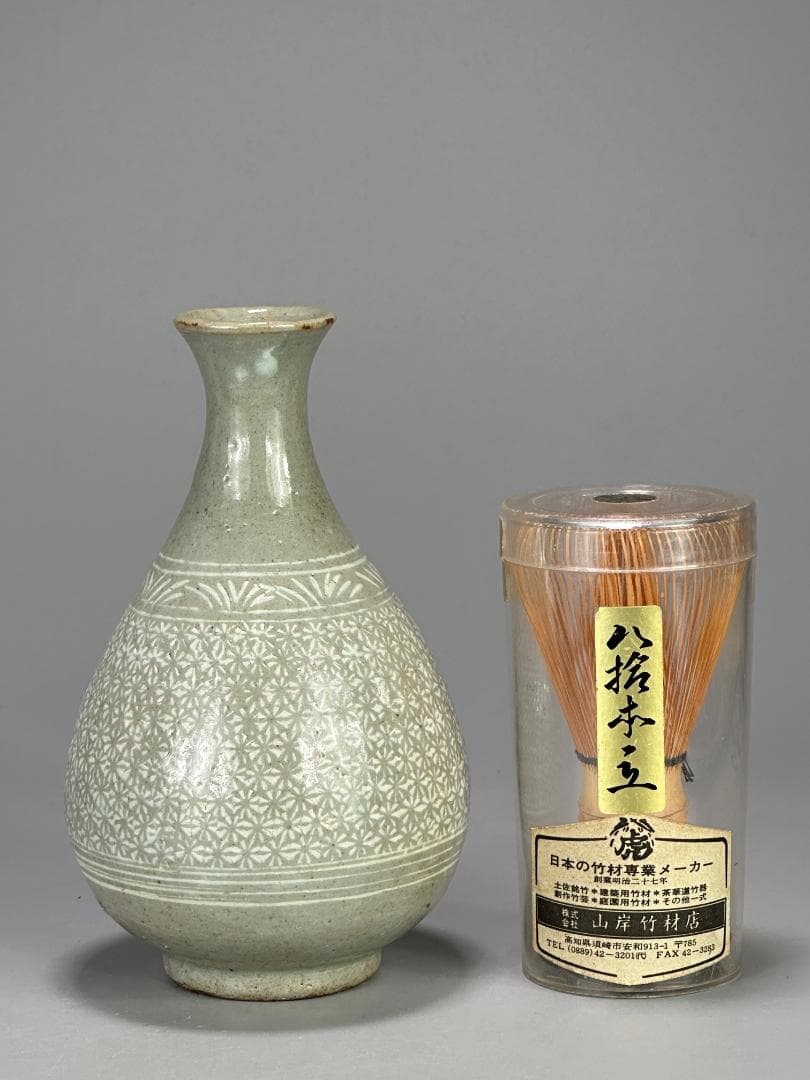 韓国美術　李朝時代　李朝　白象嵌花卉文　粉引　徳利　時代　古物　朝鮮古陶磁