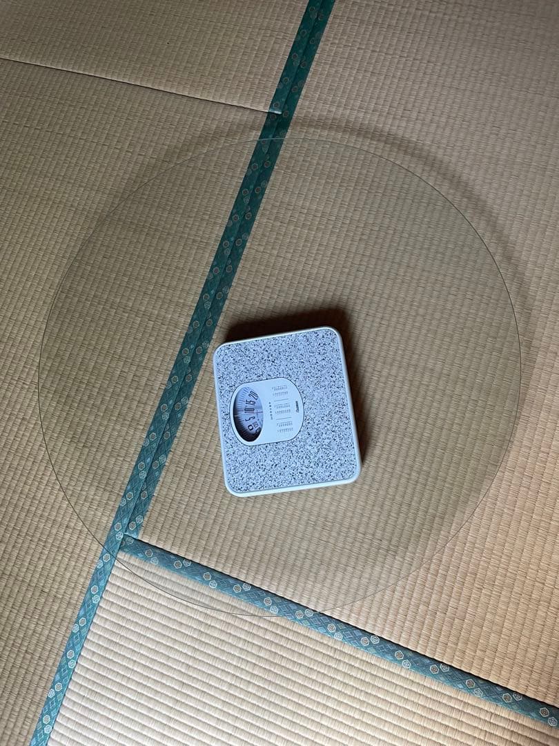ラタン円卓