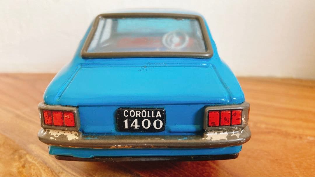 レトロ　トヨタカローラ1400