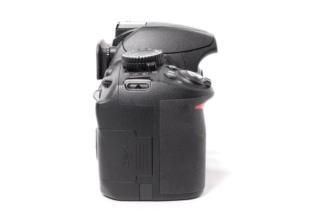 ◆Nikon D3100◆バッグ付き◆すぐ使える◆一眼レフカメラ◆ショット数僅か