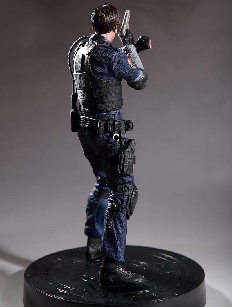 ★未使用 BIOHAZARD レオン 1/6 フィギュア ホラー バイオハザード