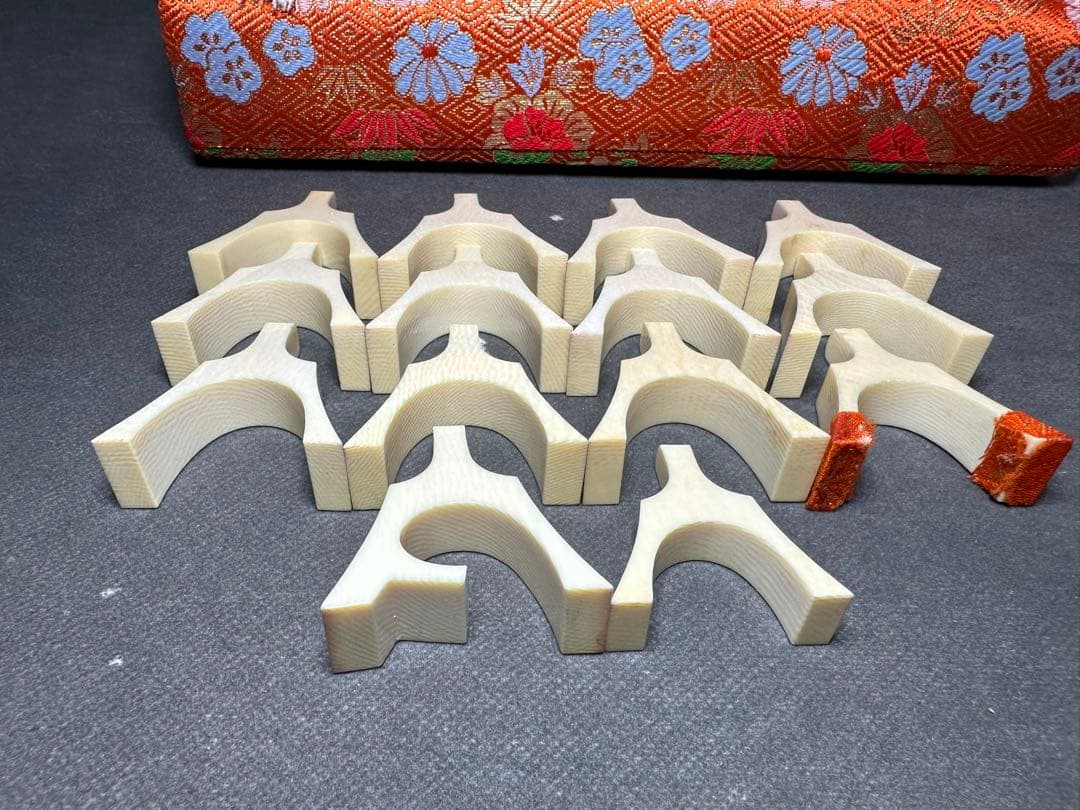 三線　琴柱 筝柱　天然素材 14個セット 和楽器　御琴　和琴 御箏琴柱 琴用