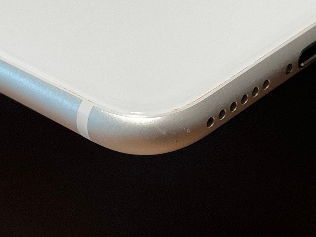 iPhone se2 128g 純正バッテリー90%simロック無し