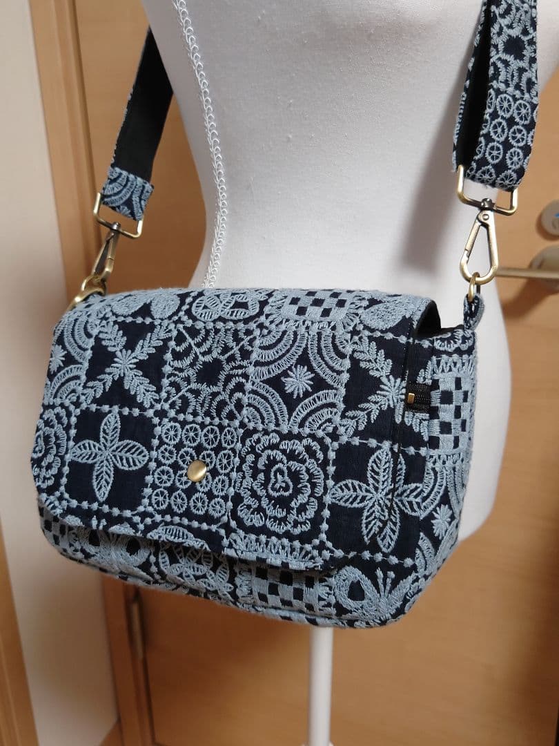 forest tile　navy ミナペルホネン カバーバッグ