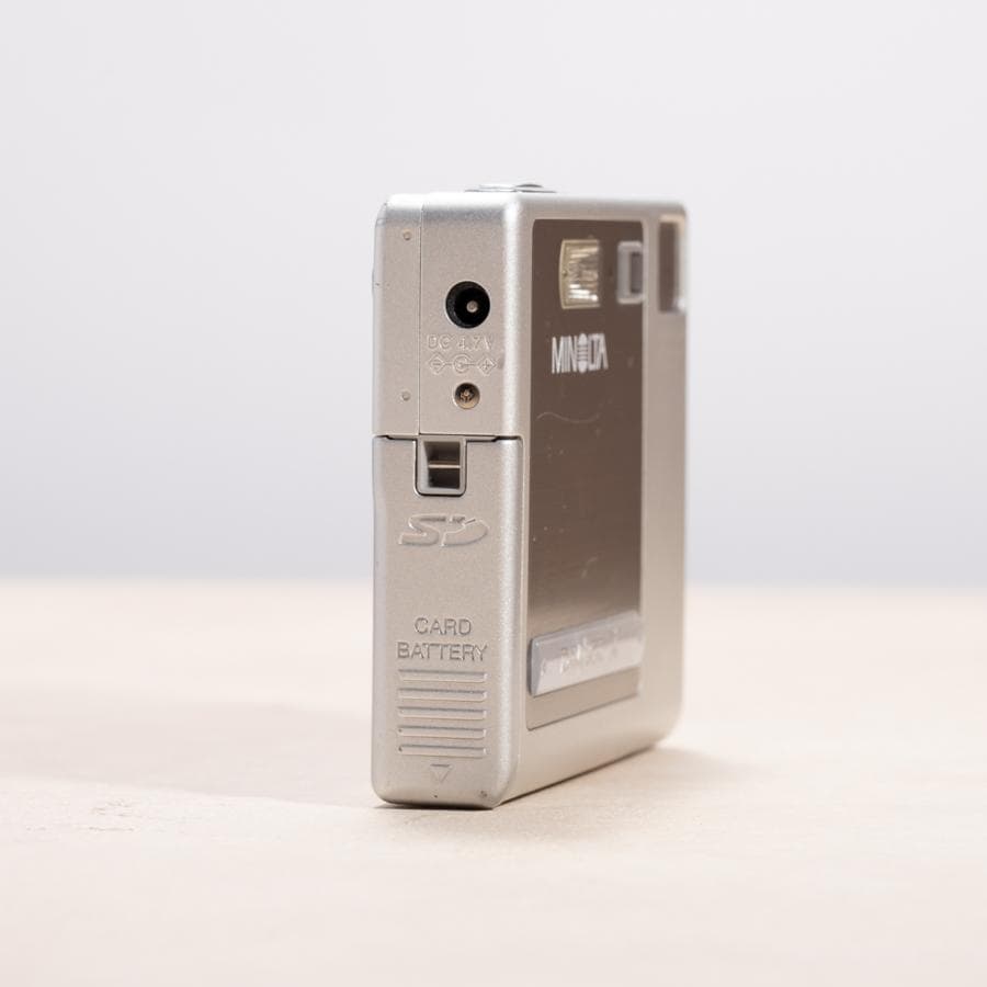 【スマホ転送OK】MINOLTA DIMAGE X シルバー 動作確認済み