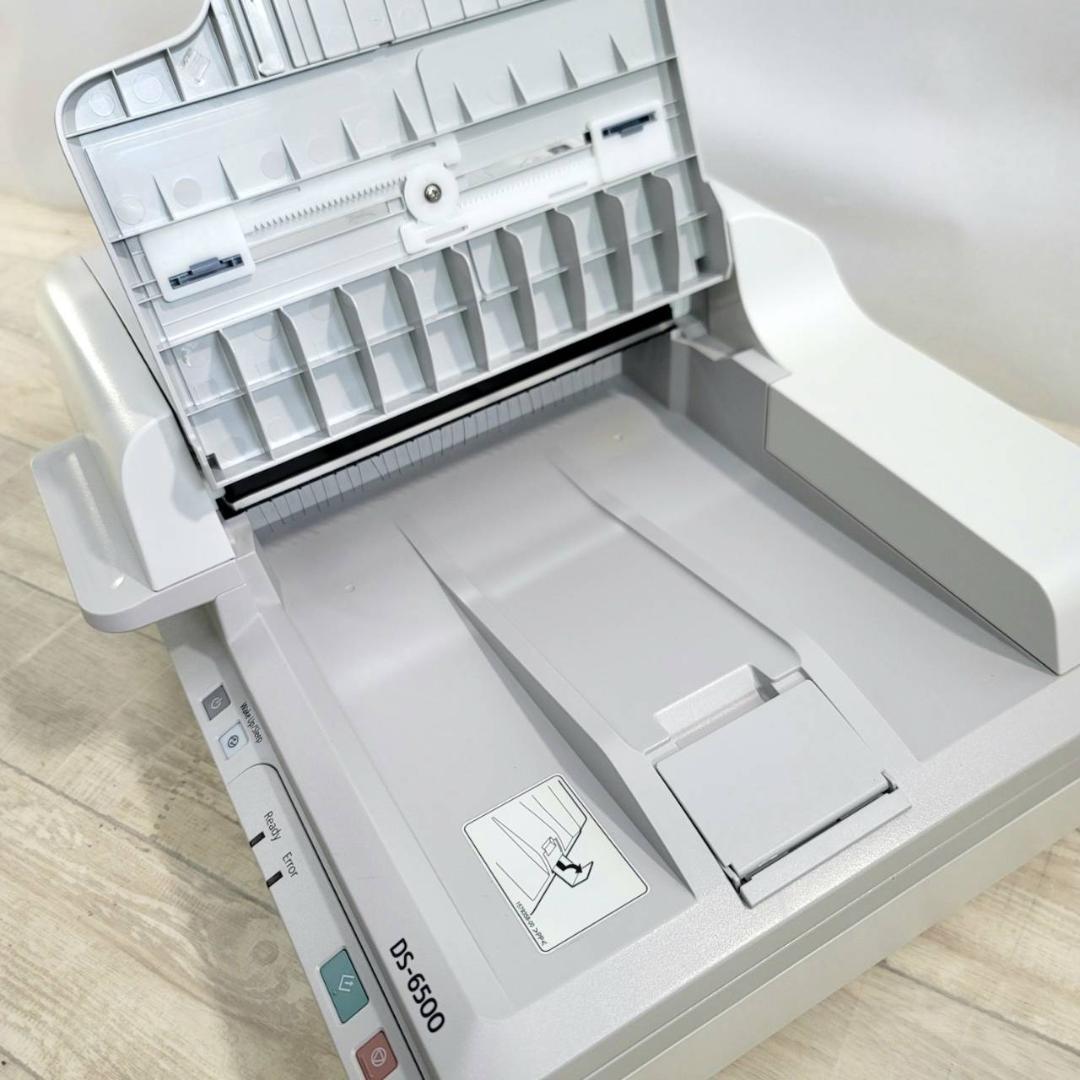【美品】エプソン EPSON A4高耐久フラットベッドスキャナー DS-6500