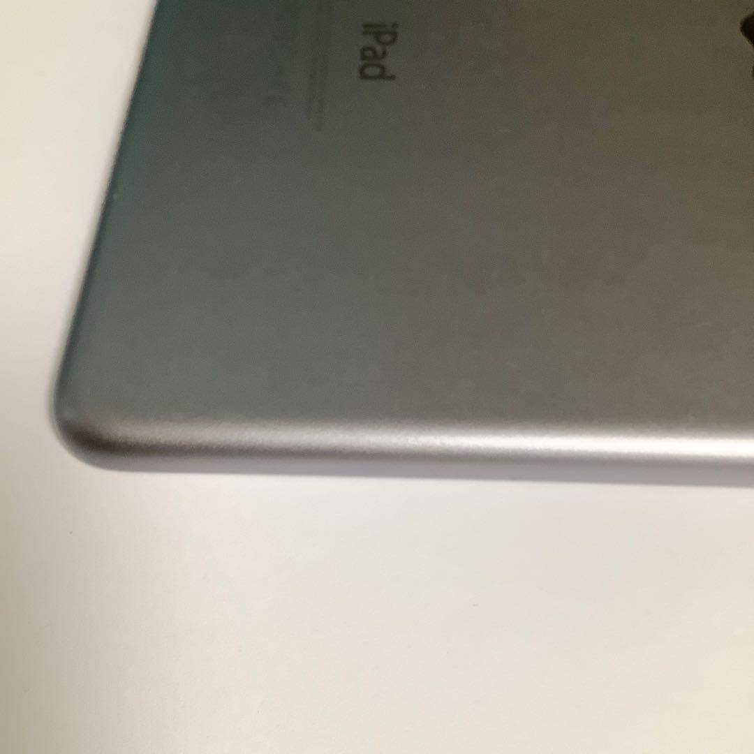 【美品】iPad mini4 32GB　A1538 シルバー