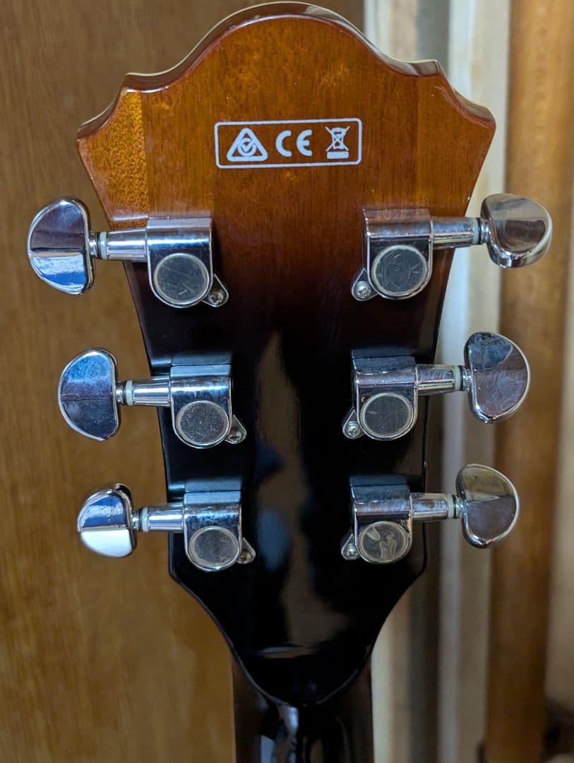 フルアコ　Ibanez　AF75vsb