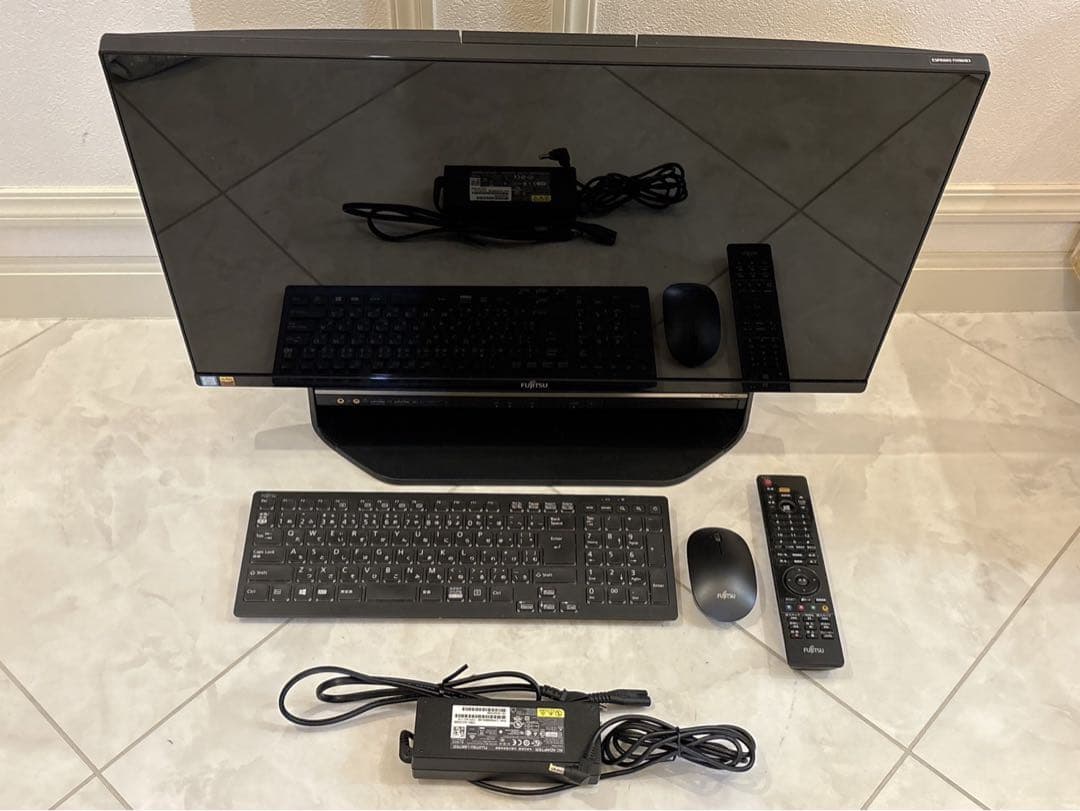 FUJITSU ESPRIMO FH90/B3 FMVF90B3B2 一体型PC