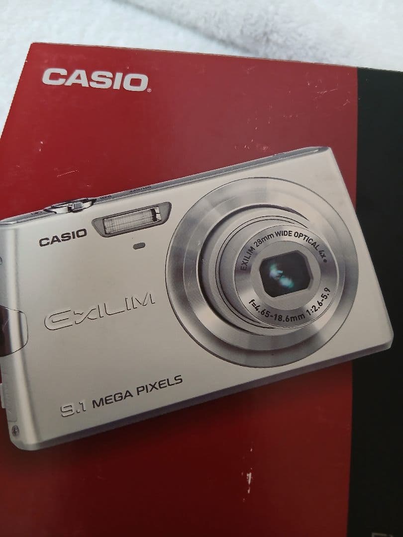 CASIO EXILIM 9.1メガピクセル コンパクトデジタルカメラ