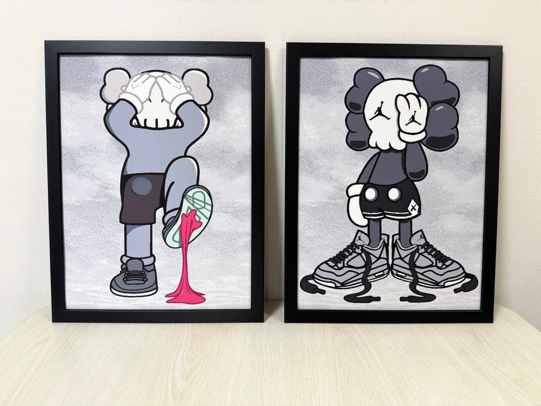 No.305フレーム付きキャンバスアート　KAWS ブランドアートポスター