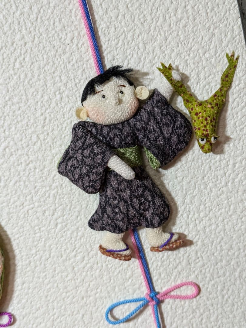 ちりめん細工　吊るし飾り　木目込み　古布　カエル　男の子　女の子　ハンドメイド