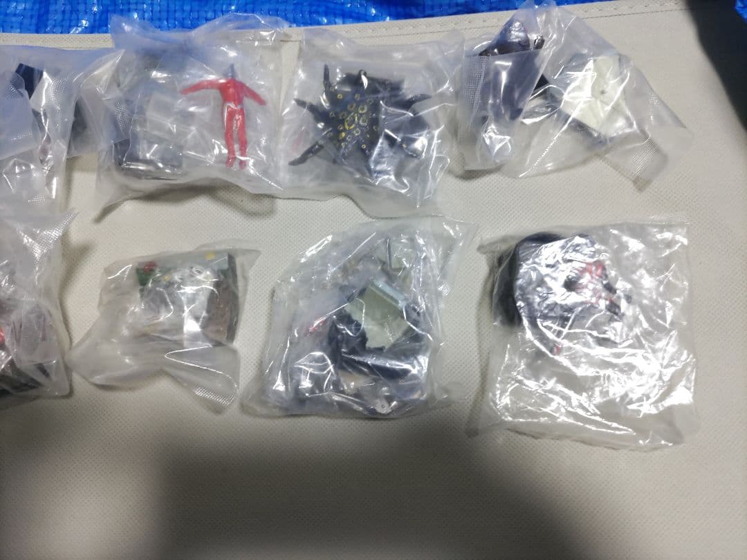 ウルトラ名鑑10体　未開封　管理４