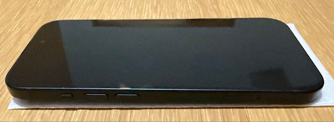iPhone 15 256GB ブラック本体　箱あり