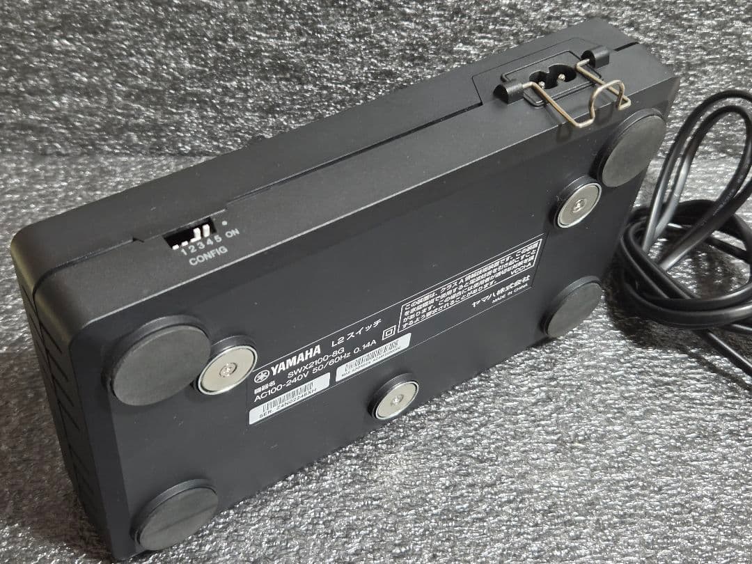 swx2100-8g　×3台