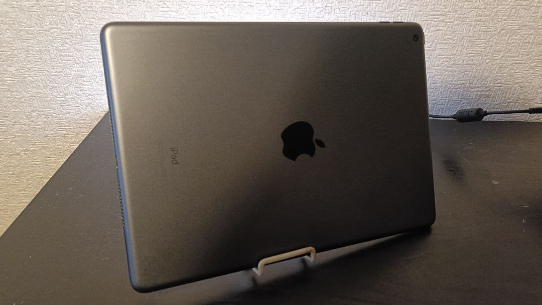 【N様】【箱・ステッカー付き】Apple iPad 10.2インチ