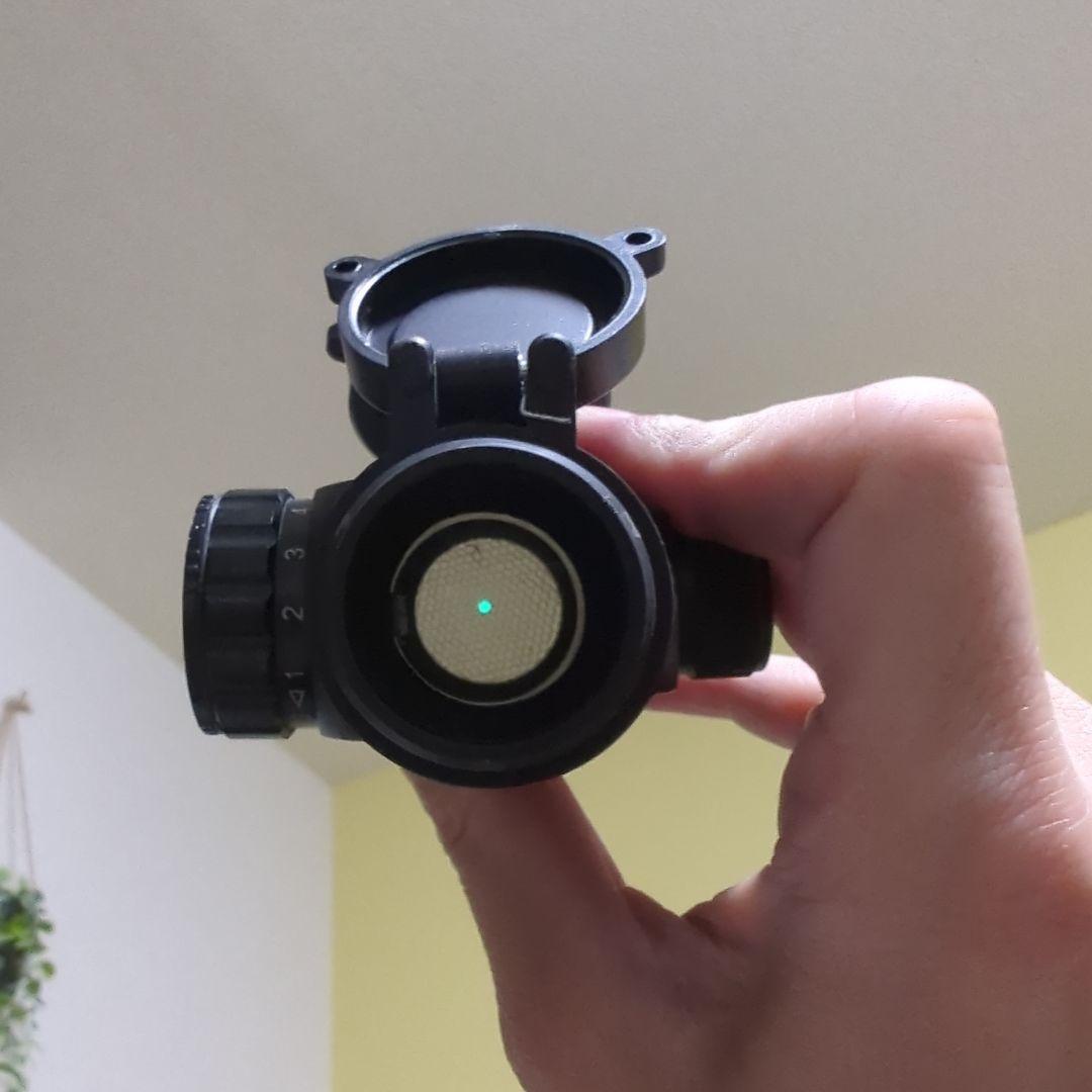 VECTOR OPTICS STINGER IX28 ドットサイト マウント付き
