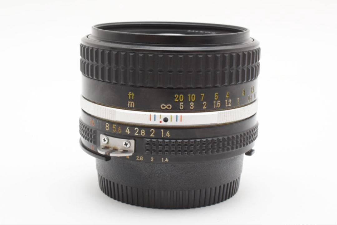 ア*ワ様 【美品】Nikon Ai-s 50mm f/1.4 単焦点 レンズ ニ