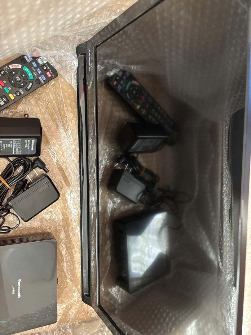 Panasonic プライベート・ビエラ UN-19CFB9D ポータブルテレビ