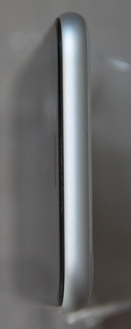 【ワンオーナ品：綺麗です】iPhone SE2 64GB SIMフリー ホワイト