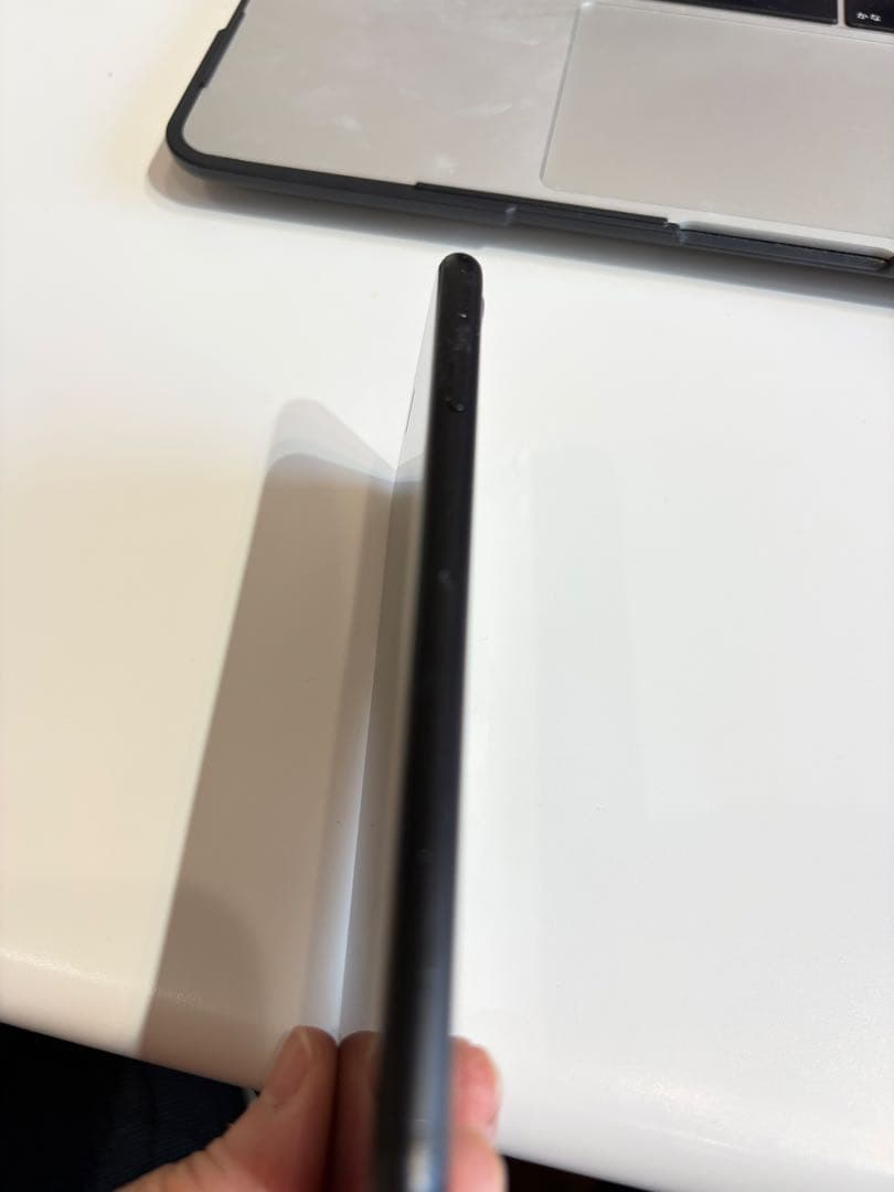 スマートフォン本体 Apple iPhone SE (MX9R2J/A)