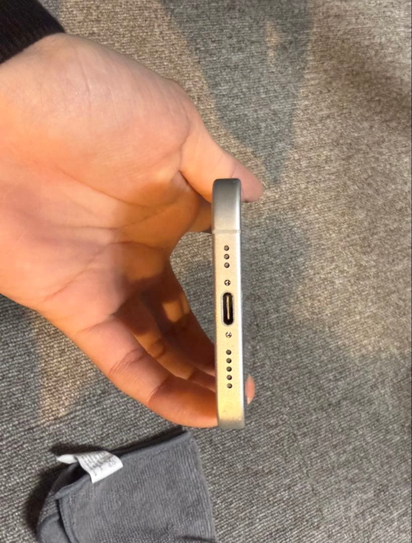 Apple iPhone 16ホワイト 128gb