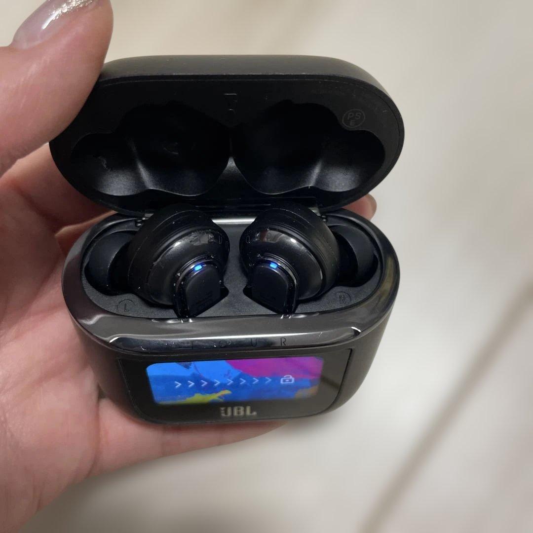 JBL TOUR PRO 2 ワイヤレスイヤホン　箱付き　付属品あり