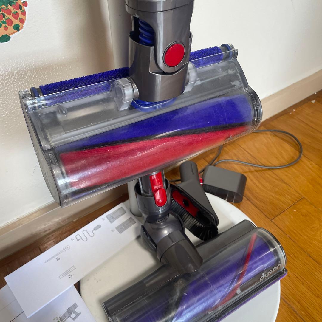 Dyson SV22 V15 Detect の出品です。