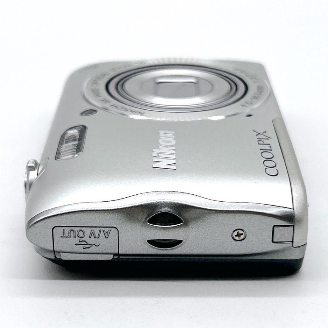 Nikon ニコン COOLPIX A300 シルバー デジカメ 箱付き 極美品