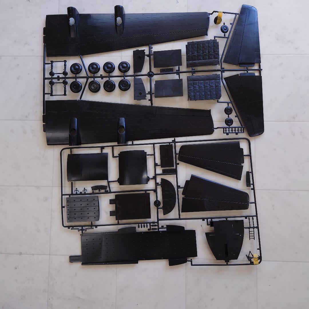 1/48AC-130 HERCULES GUNSHIP 訳ありです。
