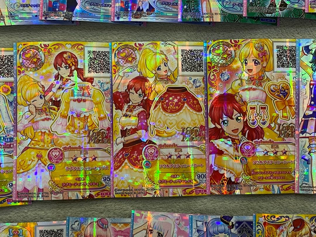 アイカツフレンズ　170枚以上　まとめ売り　レアカード多数