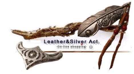 イーグル　フェザー ペンダント トップ 手彫り　シルバー925　インディアン