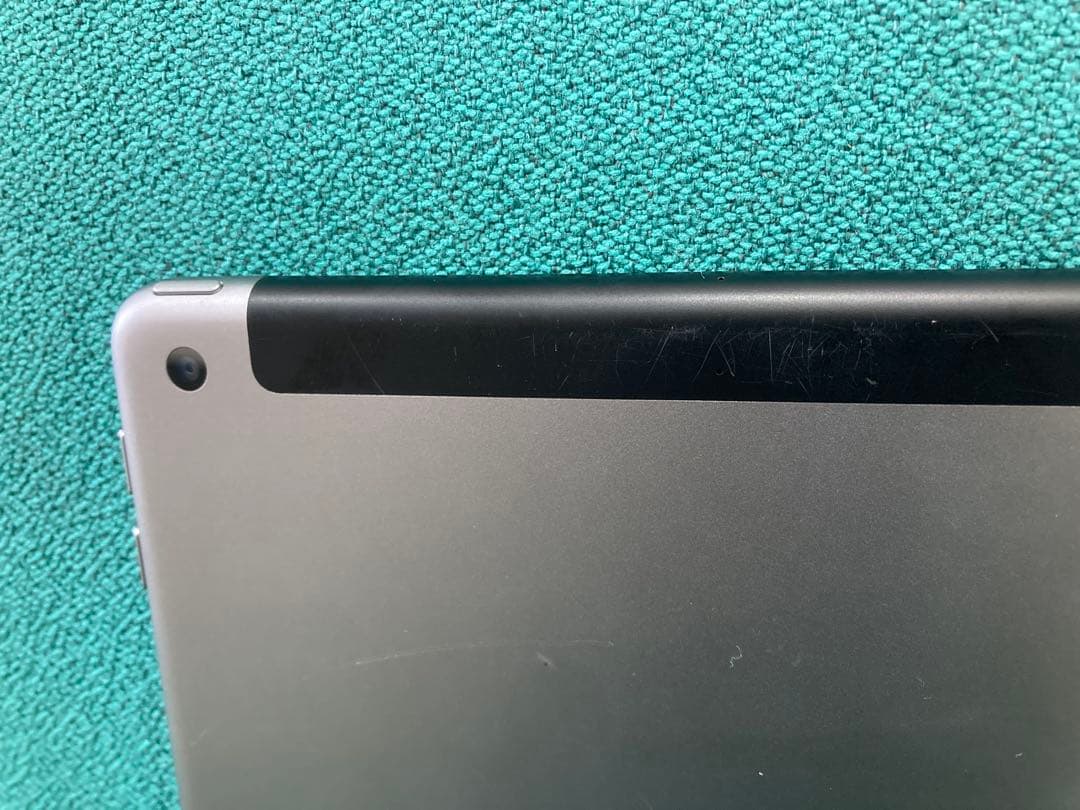 ⑤ iPad 第6世代 Wi-Fi Cellular 128GB シルバー