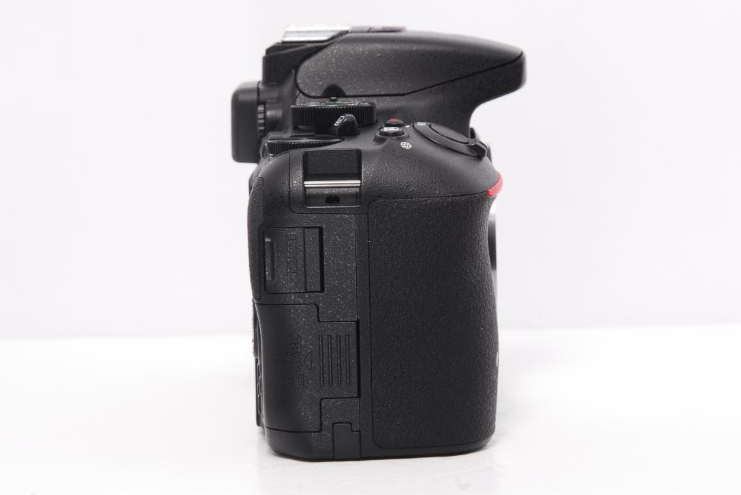 ✨Wi-Fi搭載機 ショット数極僅かで極美品✨Nikon D5500レンズセット