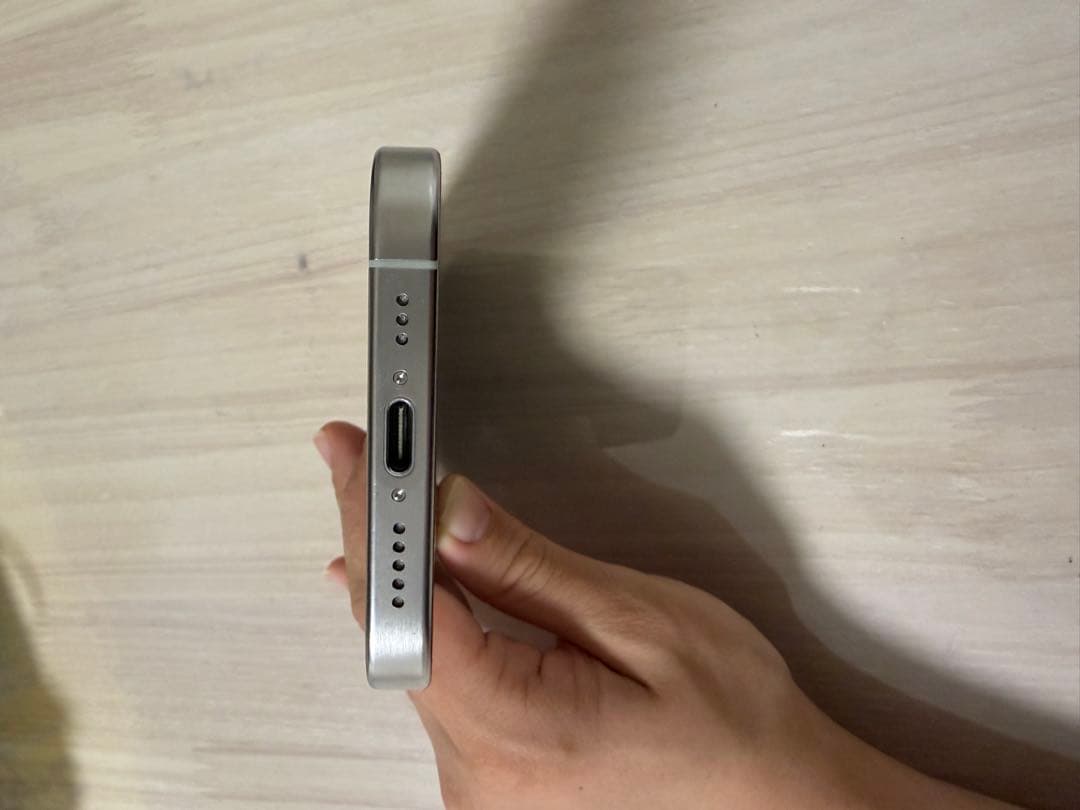 Apple iPhone 15Pro 本体
