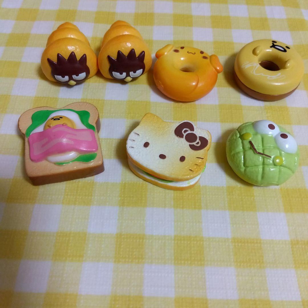 サンリオ　バスボール　バスボム　入浴剤オマケ　キティ　マイメロ　シナモ　ぐでたま