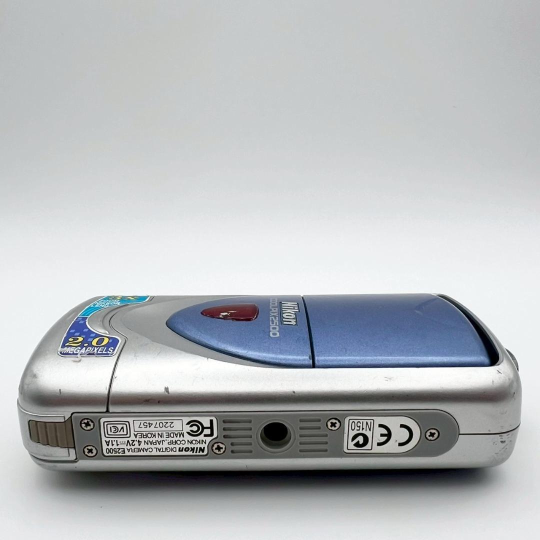 【完動品】Nikon COOLPIX 2500 コンデジ シルバー 動作確認済