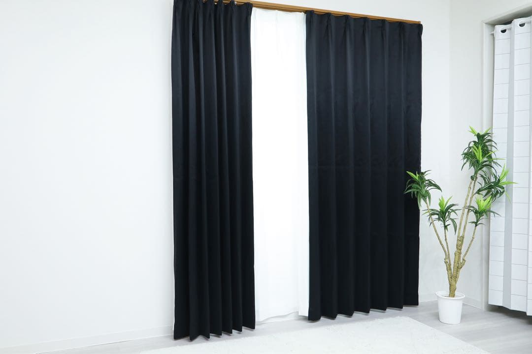 shine　1級遮光防炎カーテン　BK 200㎝×250㎝ 2枚