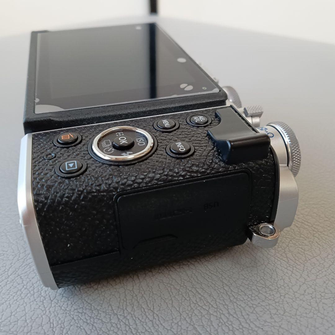 中古美品/PEN E-P7ボデイ/訳あり/おまけ付き/シャッター2043回