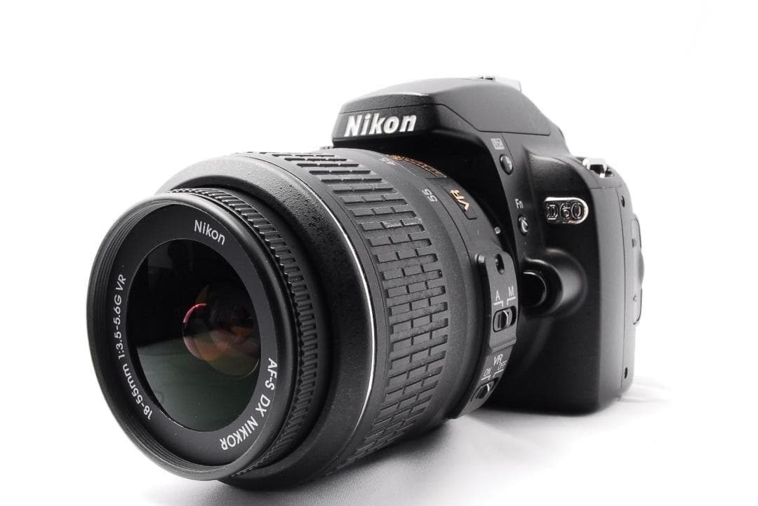 初心者おすすめ❤️Nikon D60✨一眼レフカメラ✨手ぶれ補正付Wレンズ