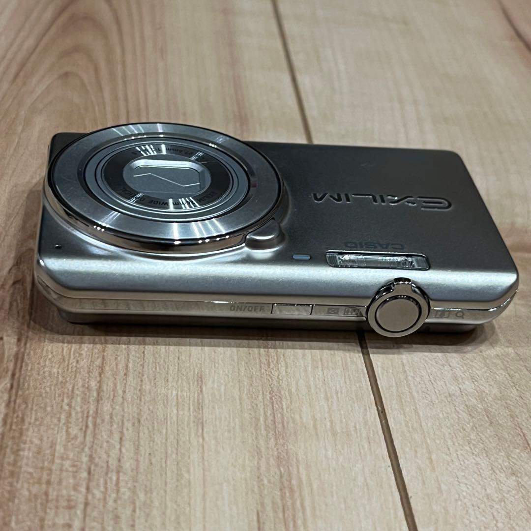 《送料込》CASIO EXILIM EX-ZS25 デジタルカメラ　充電器付