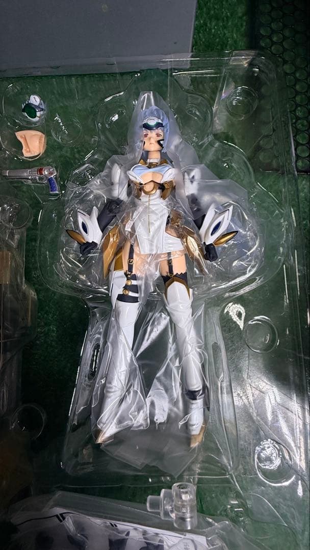 KOS-MOS Ver.4 美少女フィギュア 武装パーツ付 箱なし